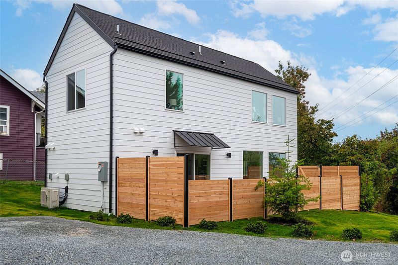 2nd image of 10029 14th Avenue S