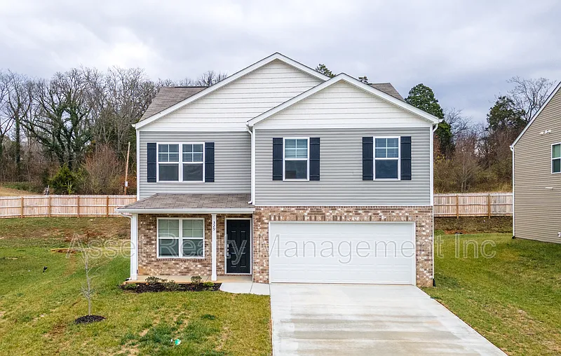 329 Aspen Dr