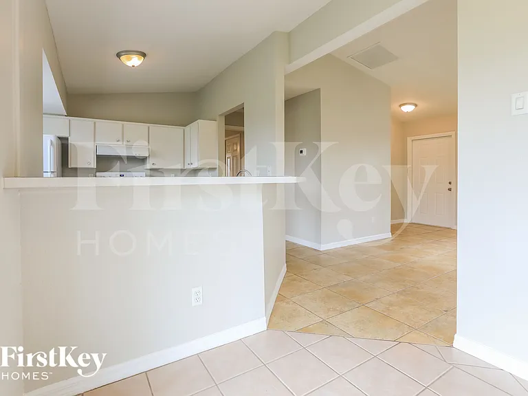 3752 Vehlin St — Photo 5