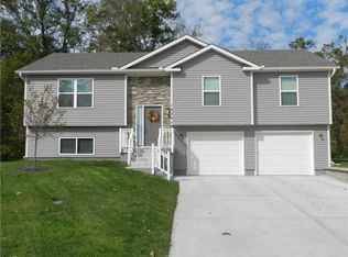 19301 E 8th Street Ct S, Independence, MO 64056