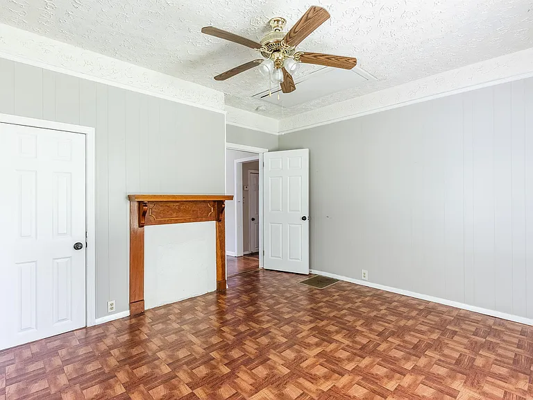 8 A St — Photo 9