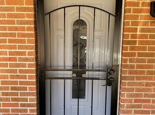 108 E James St, Collinwood, TN 38450