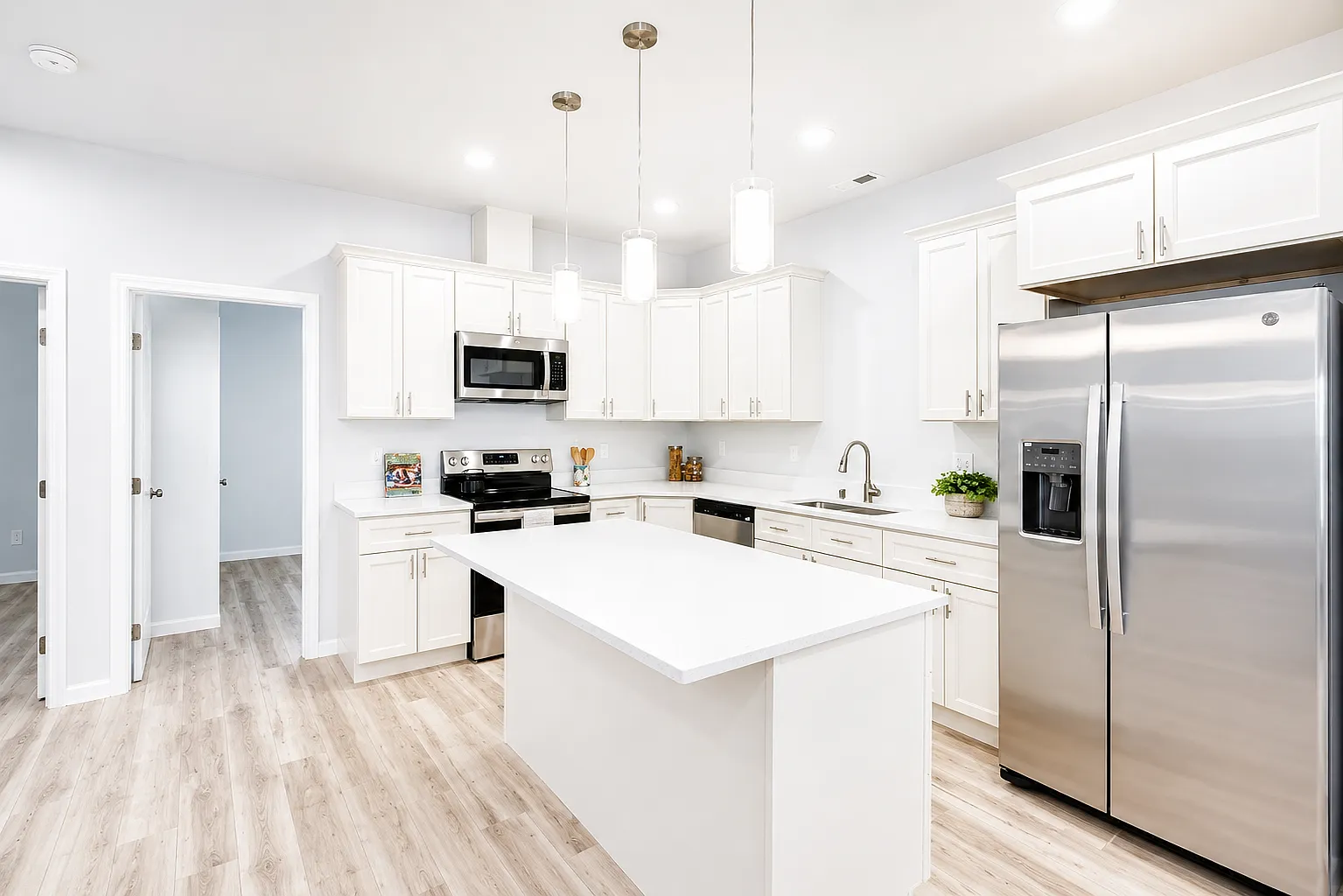 3 bed, 1150 sqft, $1,795 — Photo 3