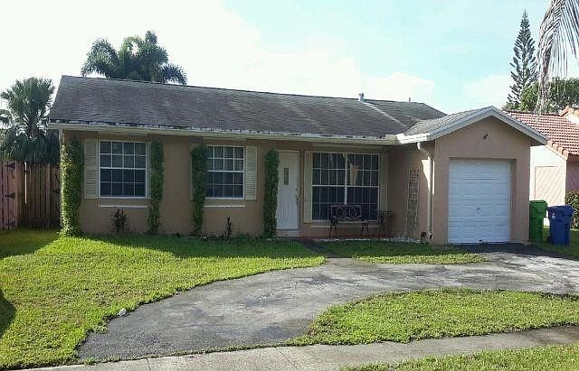 1st image of 4290 NW 120th Way