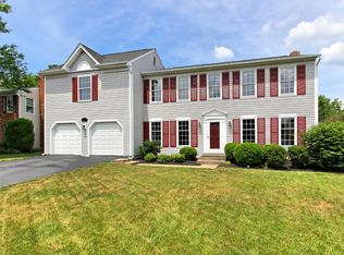 15024 Greymont Dr, Centreville, VA 20120
