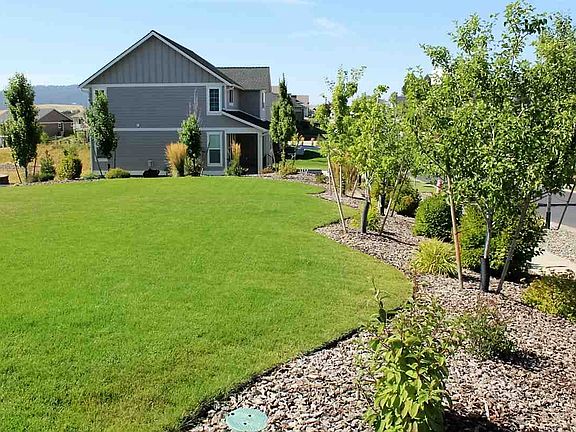 5th image of 318 Panorama Dr
