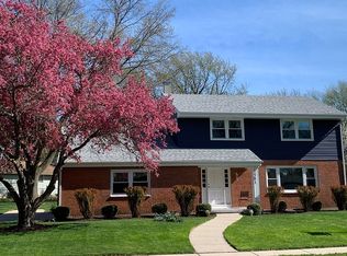 1581 Pamela Dr, Elgin, IL 60123