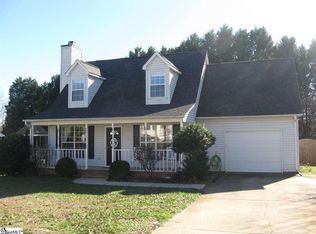 420 Timberview Ln, Simpsonville, SC 29681