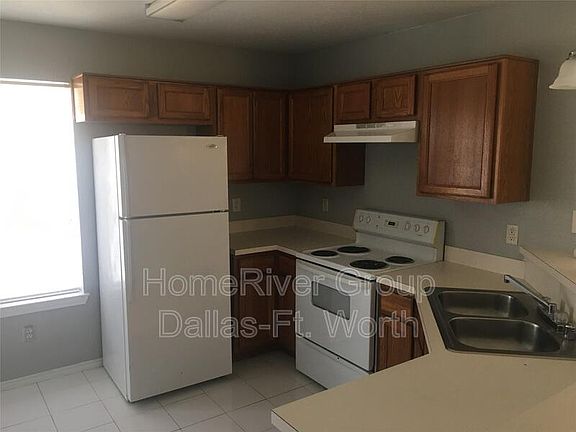 4th image of 9639 Stonewood Dr