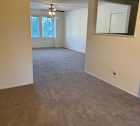 3rd image of 10126 Arrowhead Dr #4
