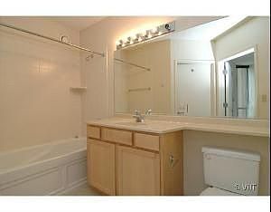 5th image of 222 N Columbus Dr APT 1006