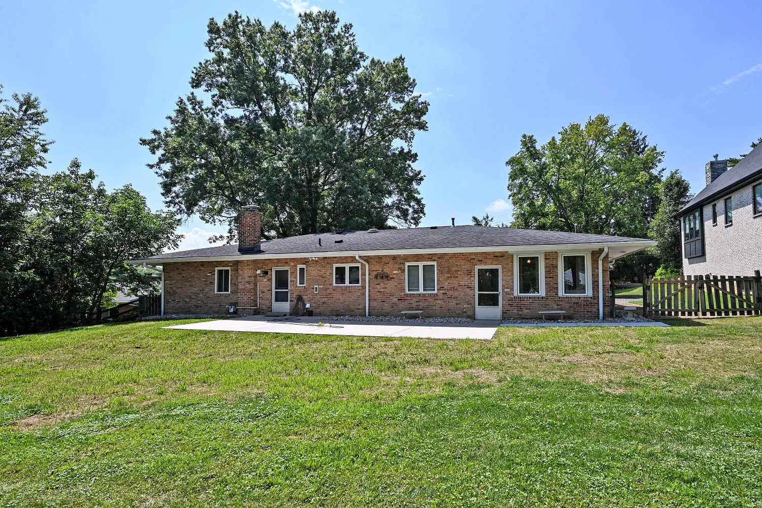 3 bed, 2065 sqft, $2,700 — Photo 3