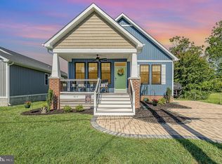 917 Bancroft Ave, Colonial Beach, VA 22443