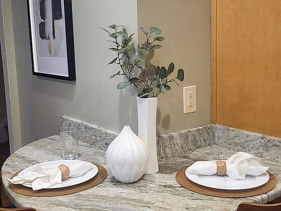 4th image of 774 Princeton Pl #1