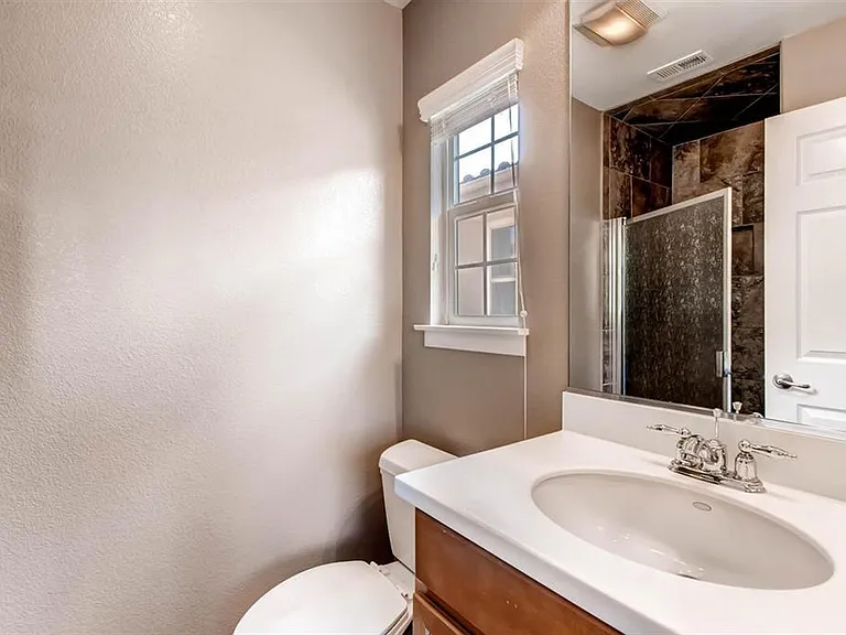 2540 Escala Cir — Photo 9