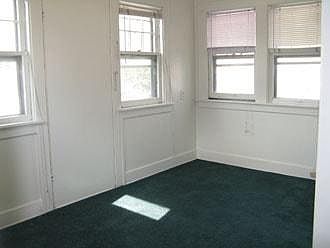 2nd fl BR ...has new Hdwood floor