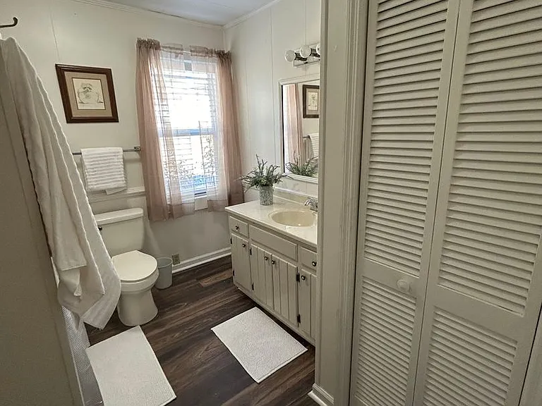 106 Kell St — Photo 21