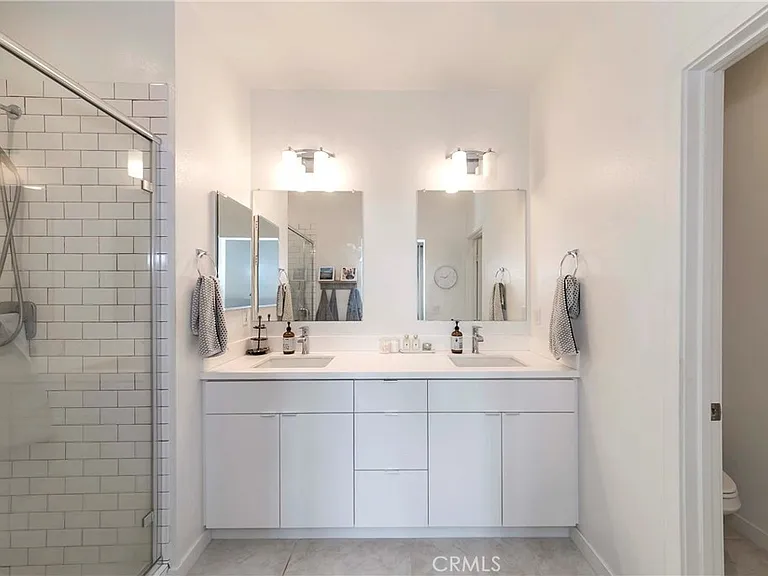 408 Hudson St — Photo 23