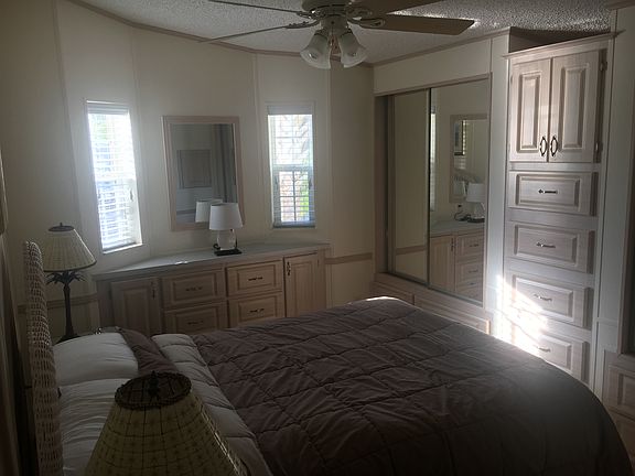 2nd image of 1555 Diamond Lake Cir