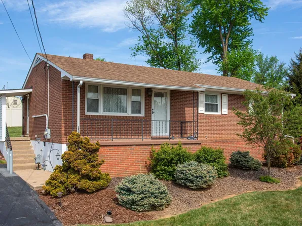 225 Hartman Dr, Harrisonburg, VA 22802