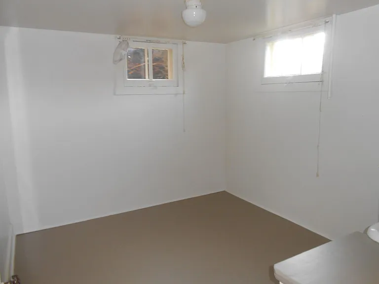 BASEMENT ROOM 1