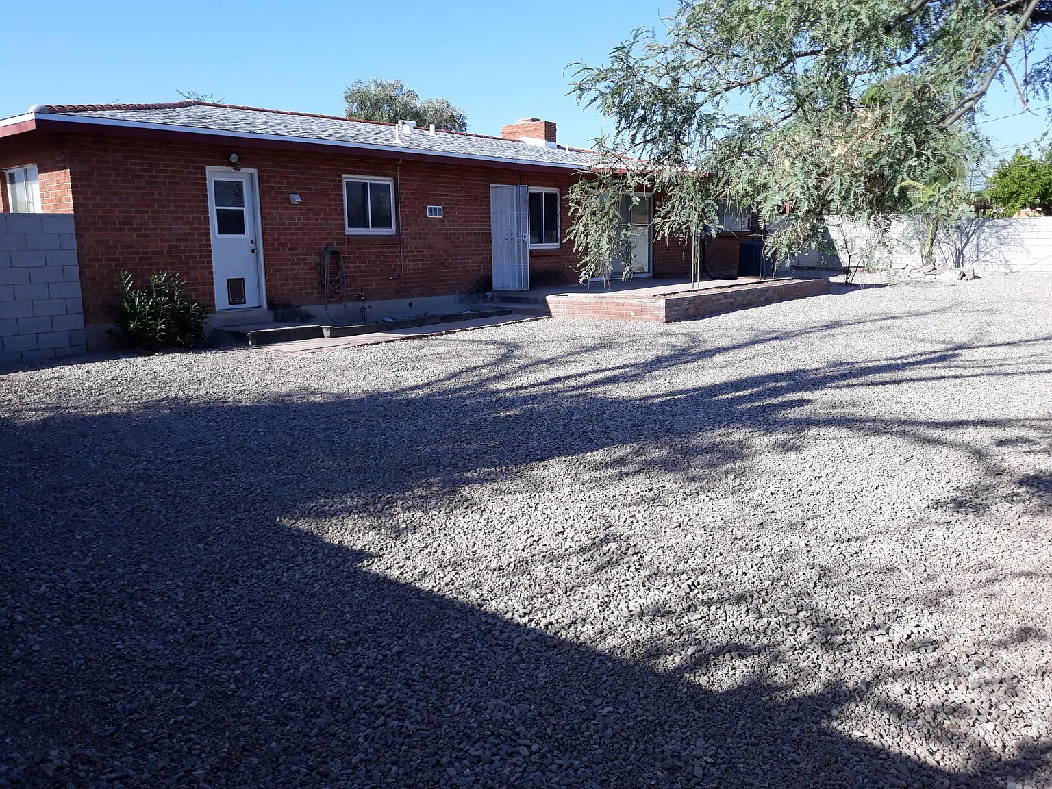 3 bed, 1557 sqft, $1,800 — Photo 2
