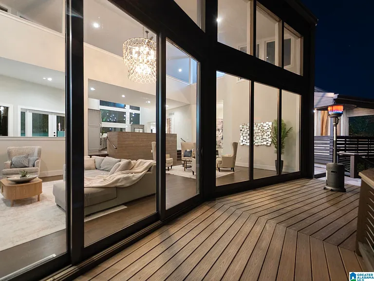 412 Vesclub Pl — Photo 14