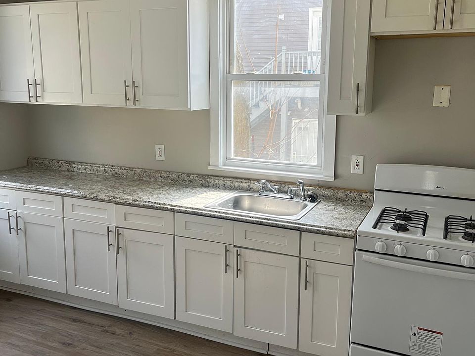 2nd image of 75 Clarke Ave