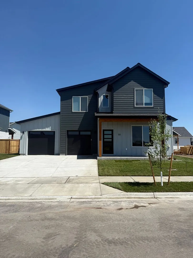 Discover Your Ideal Montana Home at 507 Spaniel Lane Now Available for Rent! — Photo 2