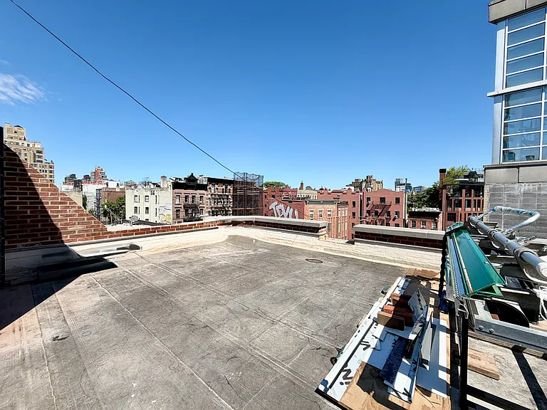 61 Christopher St #5C — Photo 28