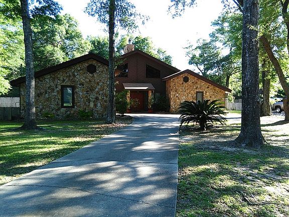 6100 SAUFLEY PINES RD 32526