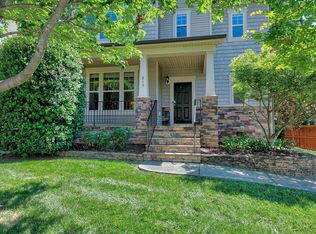 813 Pirouette Ct, Raleigh, NC 27606