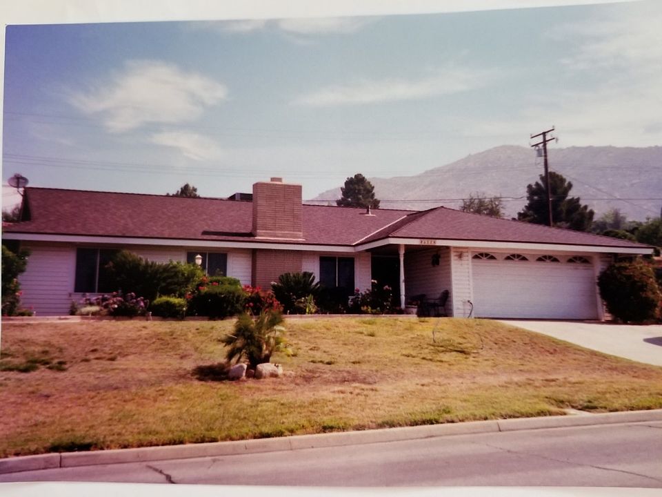 1st image of 25118 Jaclyn Ave