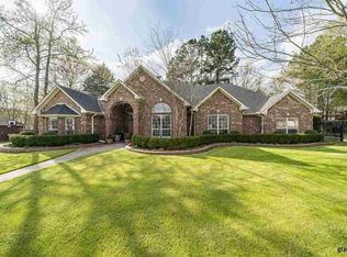 1882 Old Oak Dr, Tyler, TX 75703