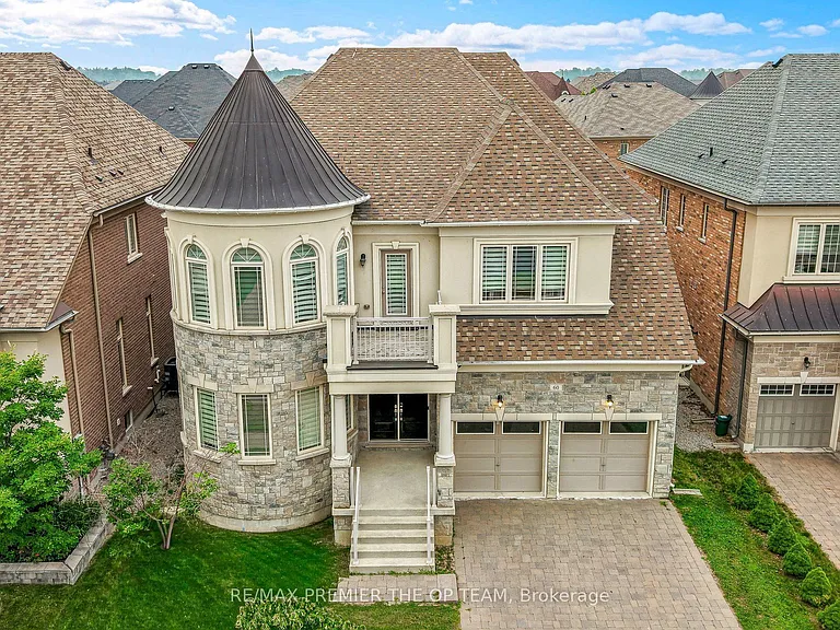 60 Chesney Cres — Photo 3