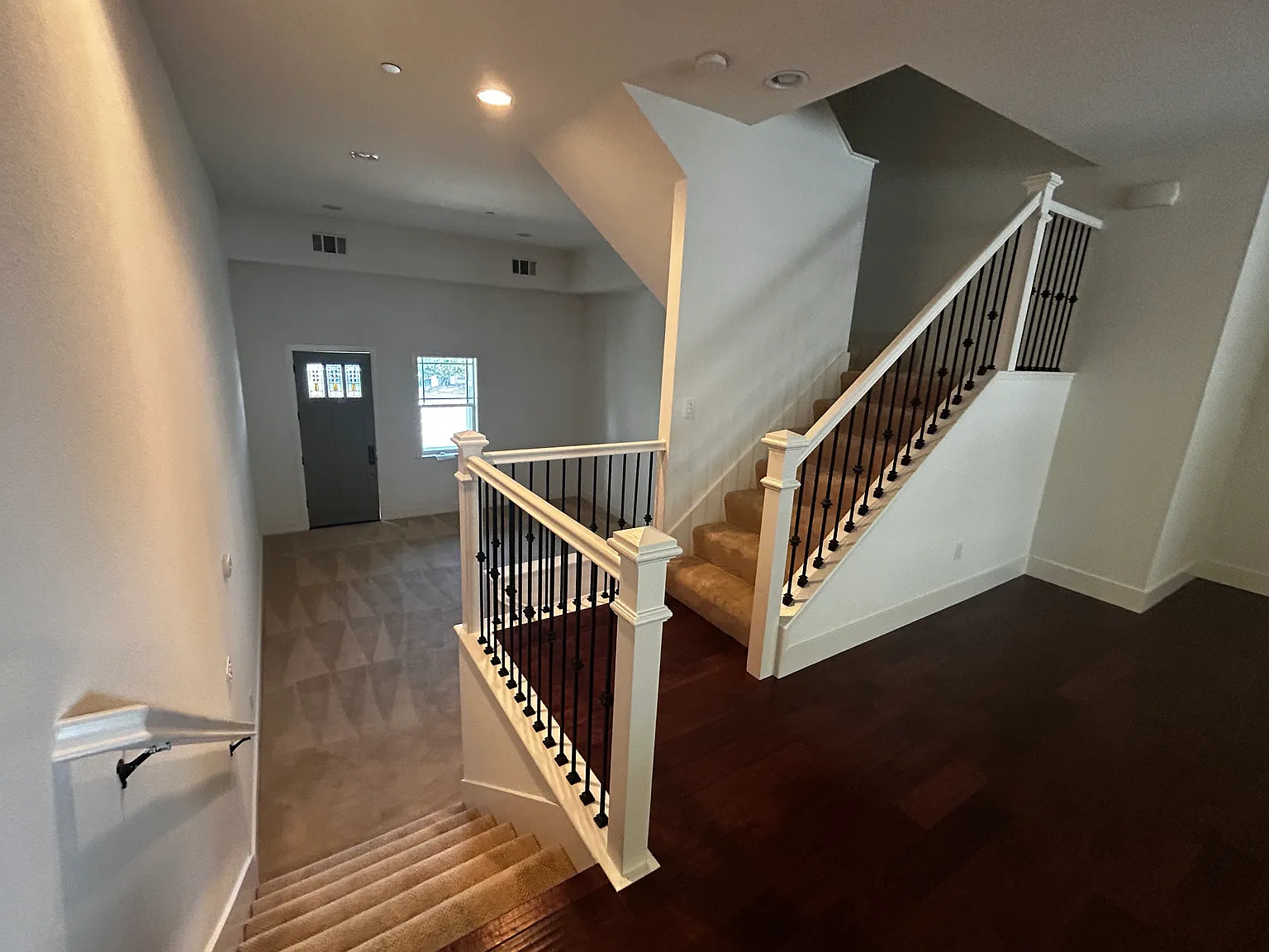 2 bed, 2.5 bath, 1481 sqft, $3,400 — Photo 4