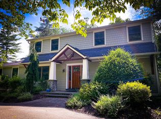 2 Mimosa Cir, Lafayette Hill, PA 19444
