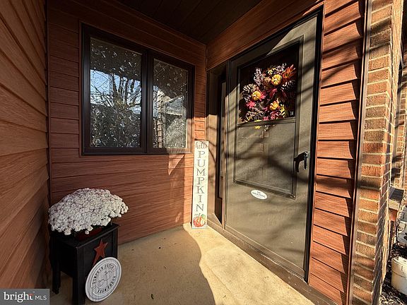4th image of 5309 Pinehurst Dr