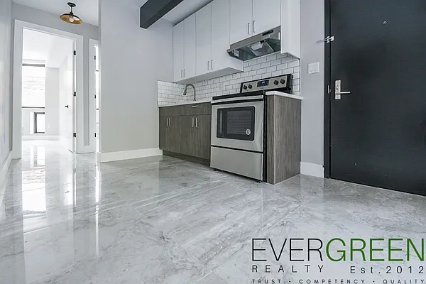 Rented by Pinn Realty | media 3