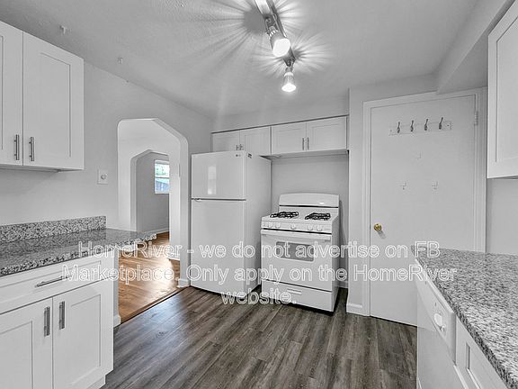 4th image of 401 Fernhill Ave
