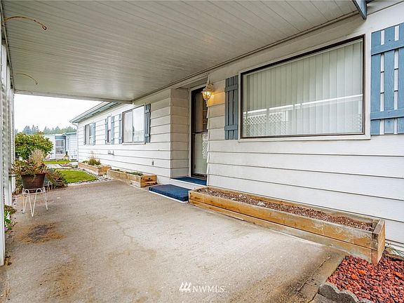 5th image of 2308 Alonda Ln NE