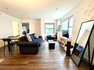 886 Washington St #401, Boston, MA 02111