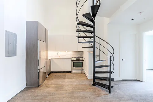 146 Erasmus St #3C Photo 1