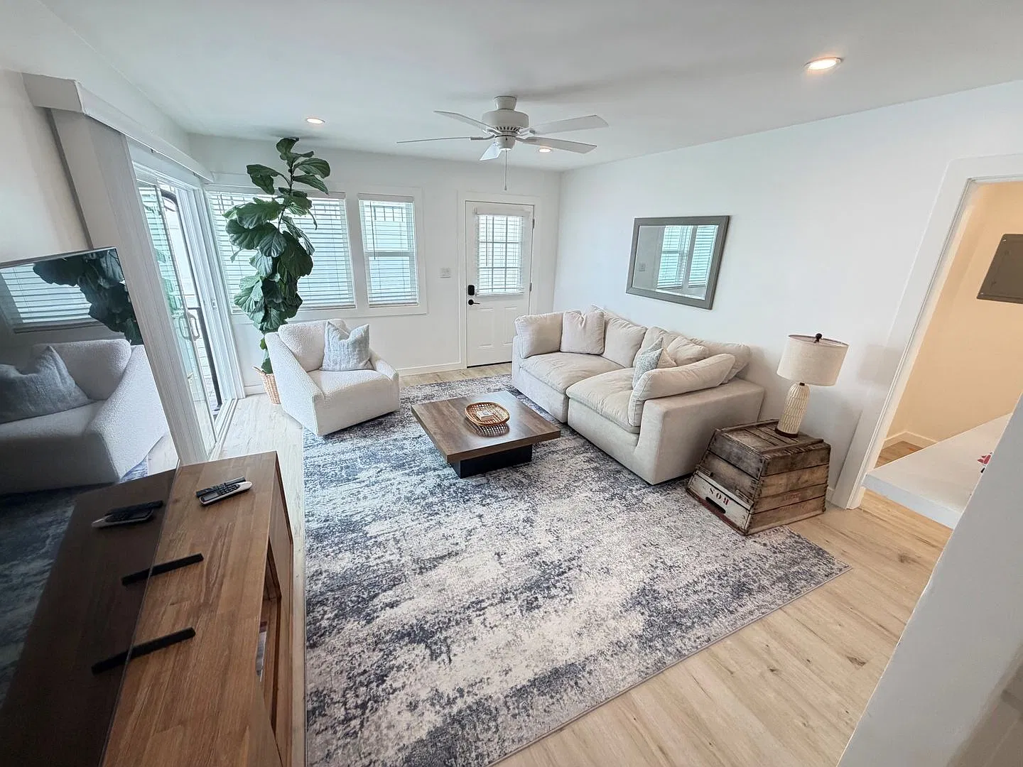 428 Monterey Ln. — Photo 2