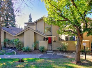 2021 Discovery Village Ln, Gold River, CA