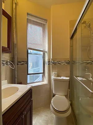 Rented by Urban Real Estate Property Group Inc | media 10