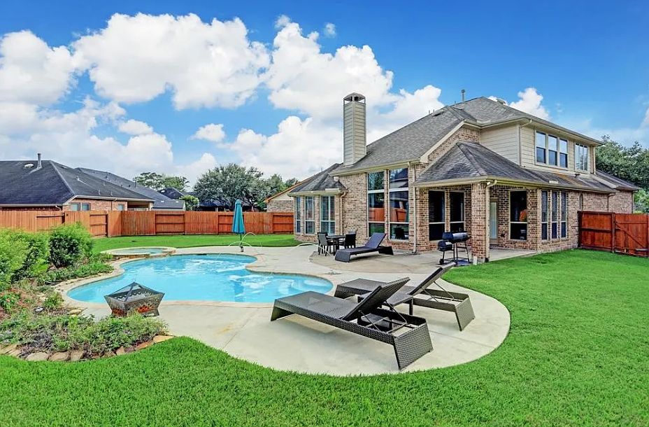 1st image of 14326 Ellis Springs Ln