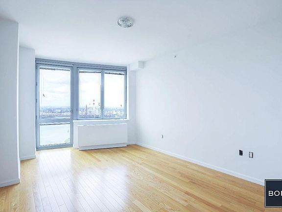 3rd image of 4610 Center Blvd APT 2213