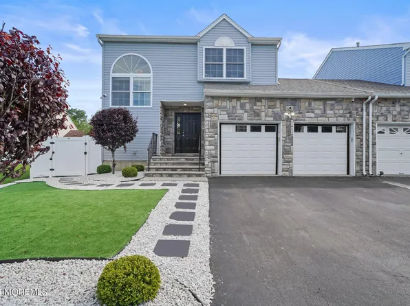 9 Bluebird Lane, Marlboro, NJ 07746