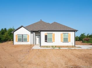 106 8th Ave, Colbert, OK 74733